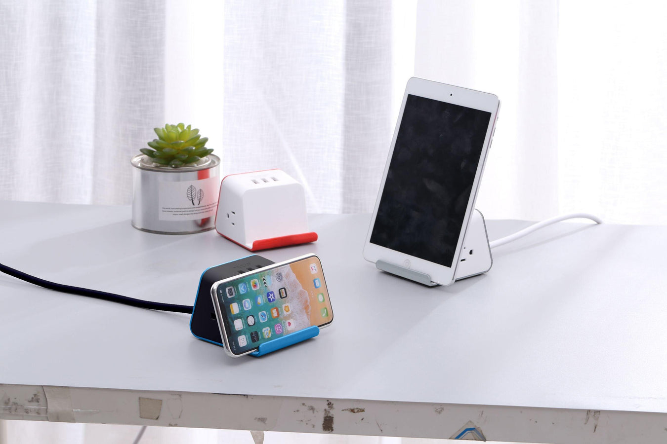 MyDesktop 29W Wireless Charging Stand with 3 USB Ports and 2 Power Out ...